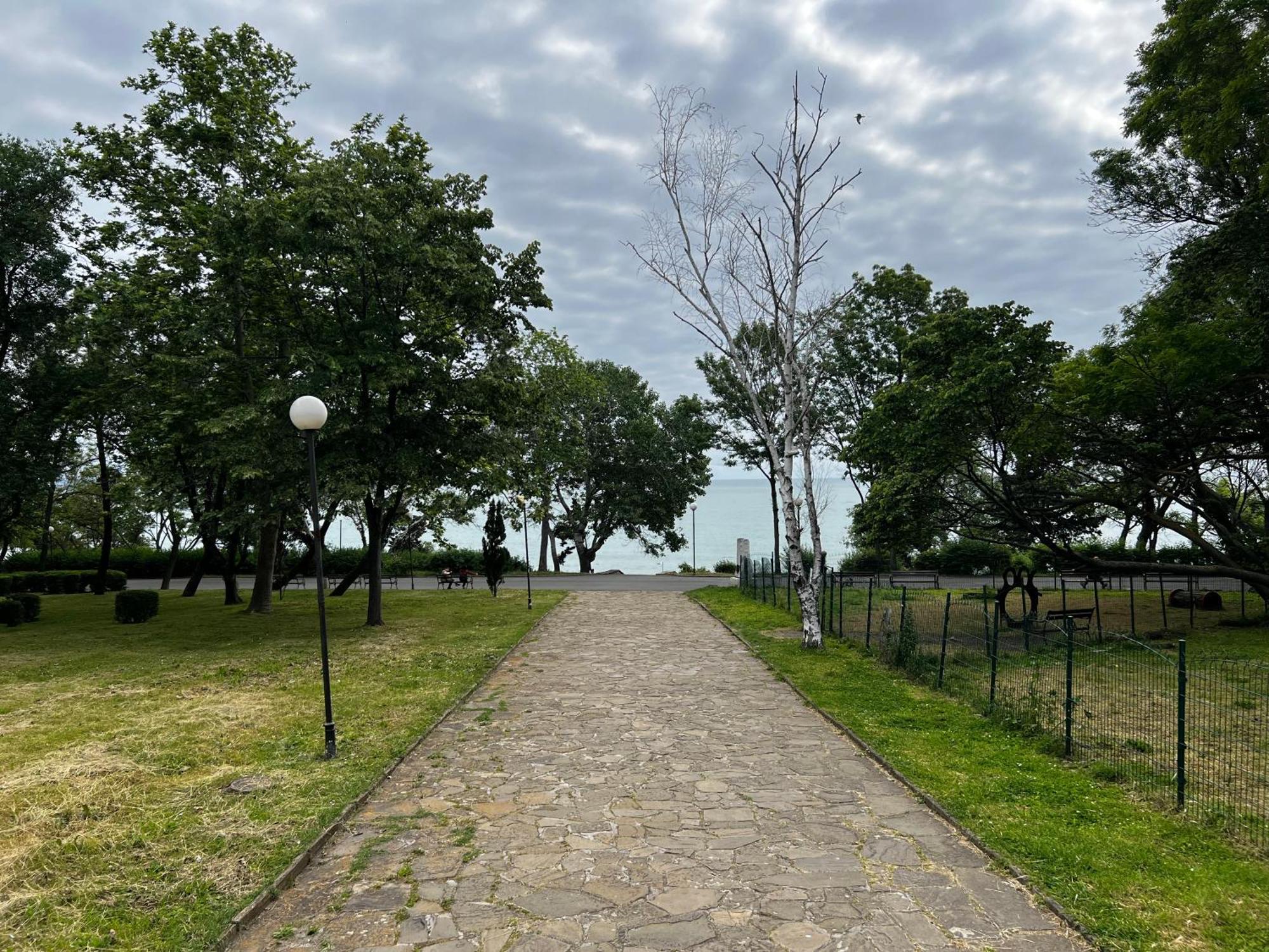 Lovely 1Bd Flat Near The Sea Garden By Flat Mаnаger 부르가스 외부 사진